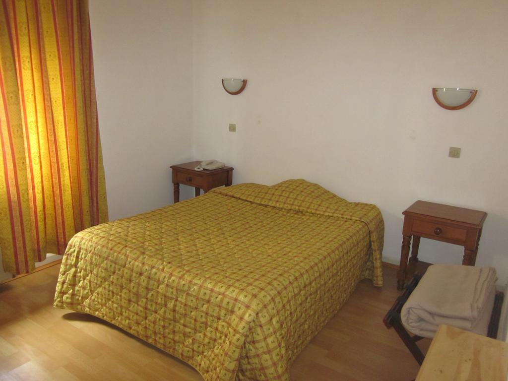 Les Hotes De Cezanne Sezanne Room photo